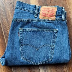 Levi’s 501 Original Fit Jeans 42x30 Straight Leg Button Fly Classic Denim